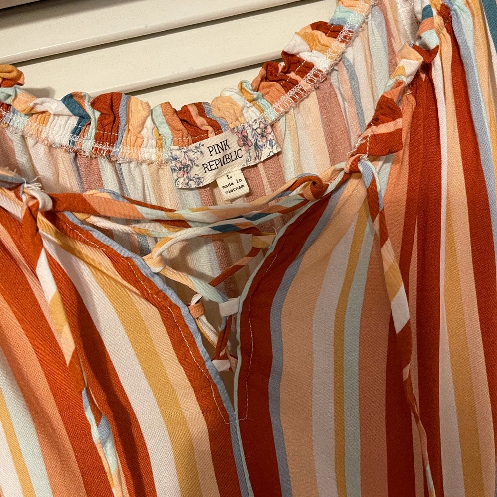 Flowy top - Picture 2 of 4